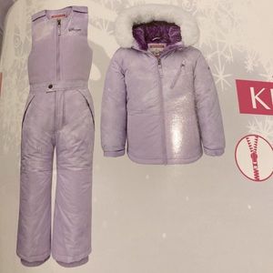 NWT girls purple Snozu 2 piece snow set. Snow jacket with snow bib pants.